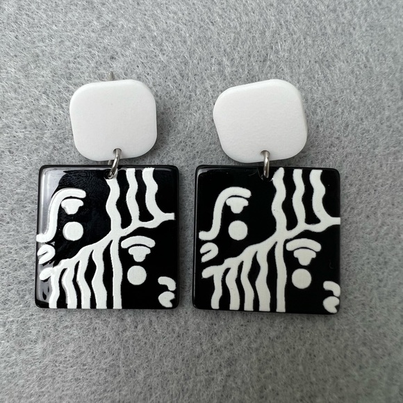 Retro Black & White Dangle Earrings -Artistic Unique Trendy Square Earrings - Picture 12 of 17